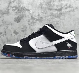 outside view of Panda Pigeon SB Dunk showing color contrast