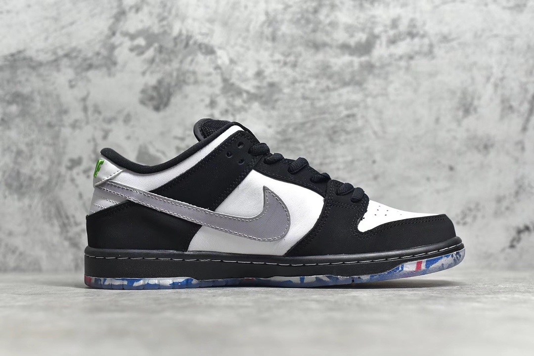 Dunk SB Low Staple Panda Pigeon Replicas - Image 3