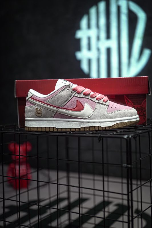 Nike Dunk SB Low DIY "Rabbit Year" - Image 3