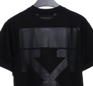 Off-White Overlapping Arrow Pattern T-Shirt - Image 3