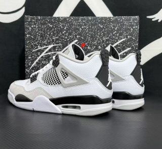 Air Jordan 4 Military Black (Cost-Effective Version) - Image 3