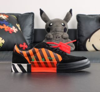 Off White Low Vulcanised Black Blue - Image 3