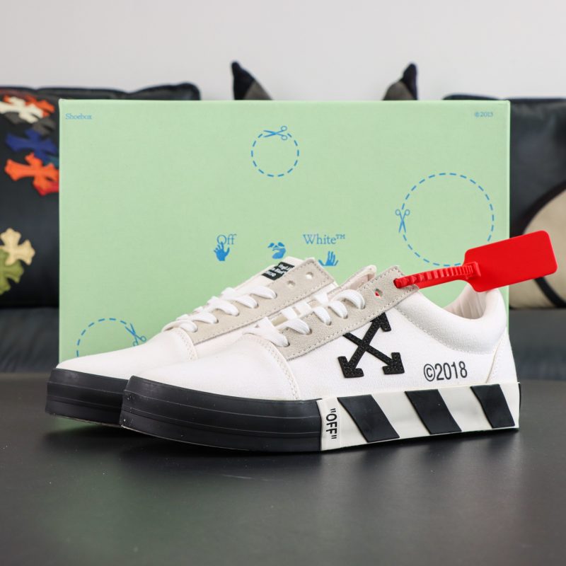 Off White Low Vulcanised White Black
