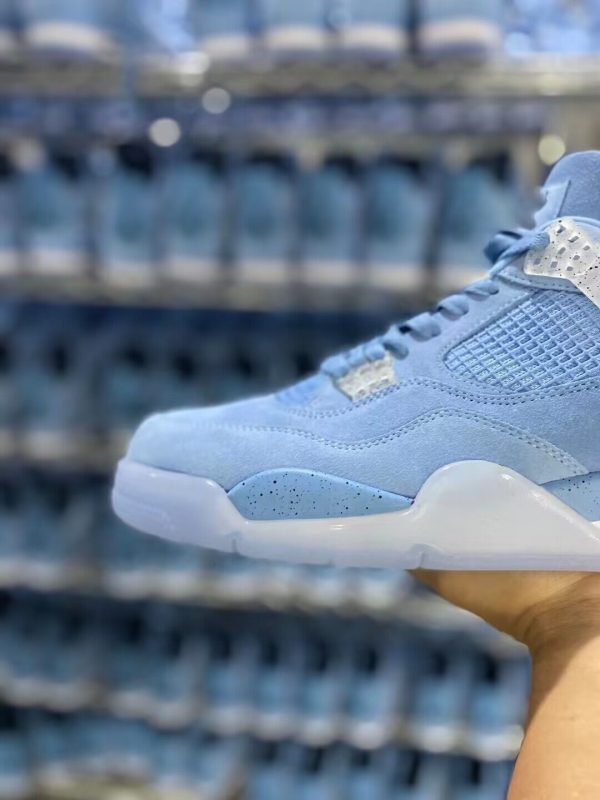 AIR JORDAN 4 new "university blue" Reps - Image 3