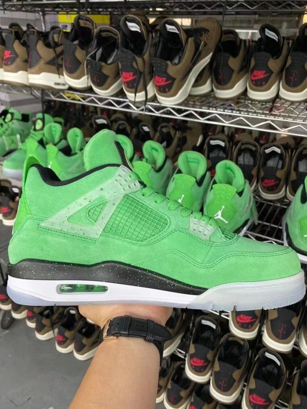 AIR JORDAN 4 Wahlburger Reps - Image 3