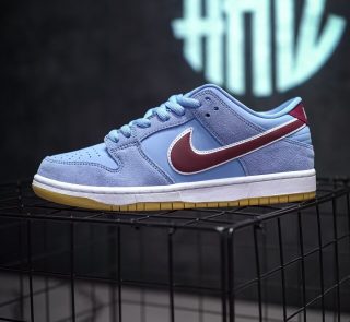 NIKE DUNK SB Low PRM "Phillies" Replicas
