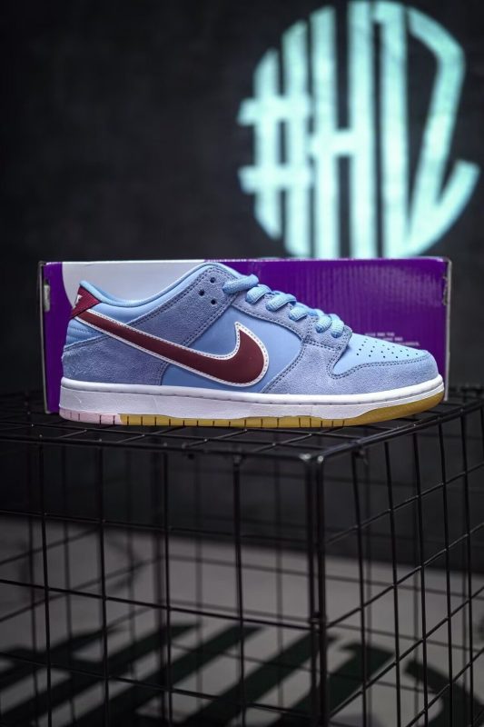 NIKE DUNK SB Low PRM "Phillies" Replicas - Image 3