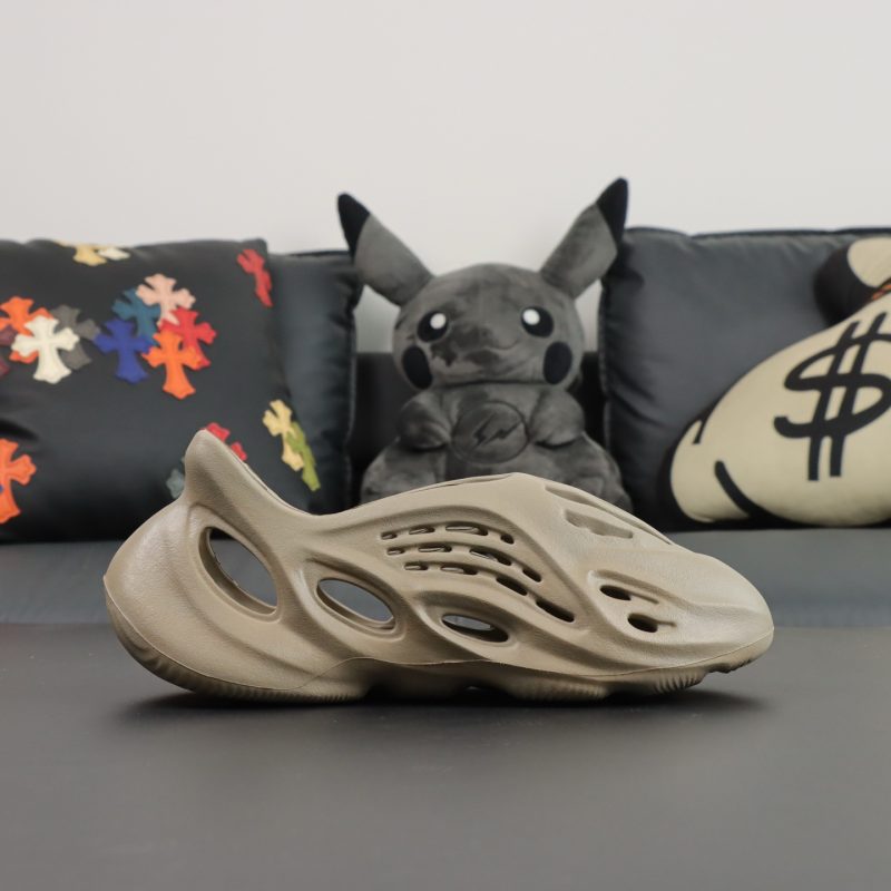 Yeezy Foam Runner MX Stone Salt Reps - Image 3