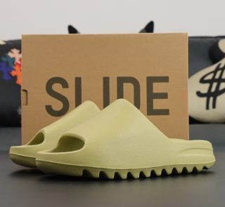 Yeezy Slide "Resin" Reps