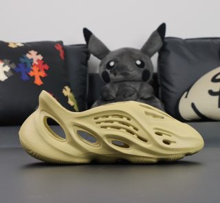 UA Yeezy Foam Runner Desert Sand EVA Replicas - Image 3