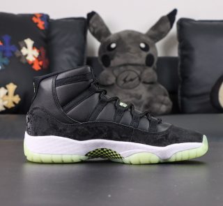 Inside view of Jordan 11 Black Barely Volt Reps showing patent leather upper