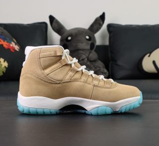 Inside view of Jordan 11 H-Town Reps with suede panels and white lining