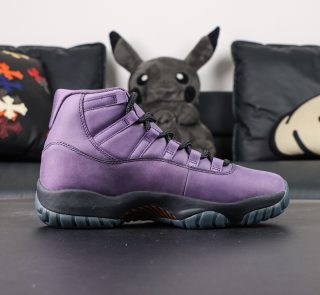Inside view of Jordan 11 Las Vegas Reps with suede panels