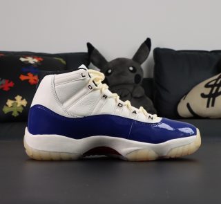 Inside view of Jordan 11 Rare Air reps showing Rare Air details