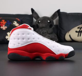Inside view of Jordan 13 Chicago Reps showing Chicago Bulls color blocking