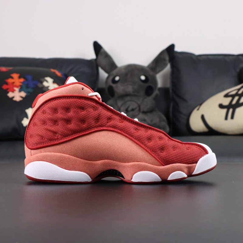 Inside view of Jordan 13 Dune Red Reps with red and white details