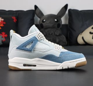 Inner side of Jordan 4 Denim Worn Blue reps showing mesh netting