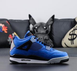 Inner view of blue Jordan 4 Encore 2017 reps with red lining
