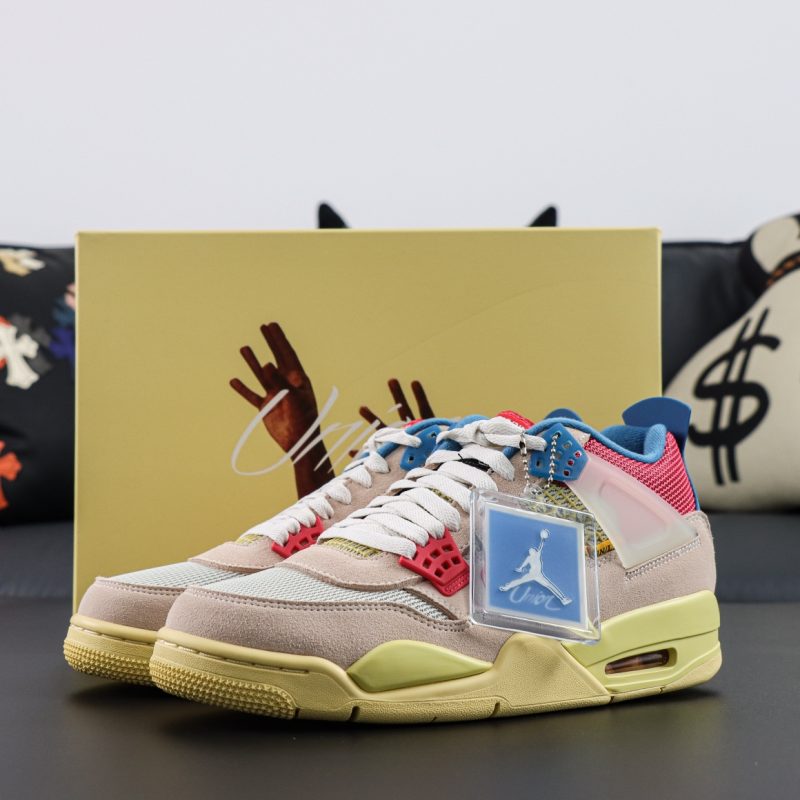 Jordan 4 Union Guava Ice reps with shoebox and pastel pink upper
