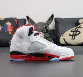 Inner view of Jordan 5 Fire Red 2025 black tongue edition
