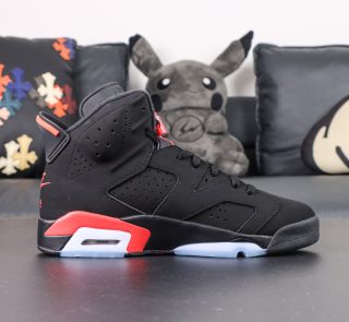 Inside view of Jordan 6 Reverse Infrared Reps with black nubuck upper