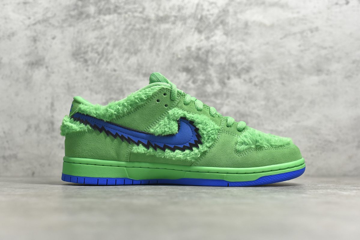 Nike SB Dunk Low Grateful Dead Bears Green Reps - Image 3