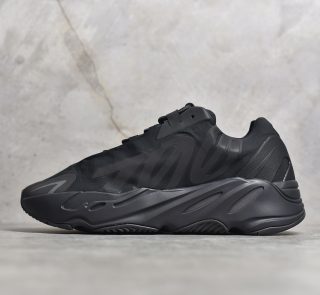 Adidas Yeezy Boost 700 MNVN "Triple Black" Reps