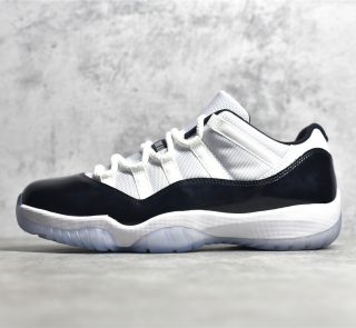 Air Jordan 11 Retro Low Concord Reps