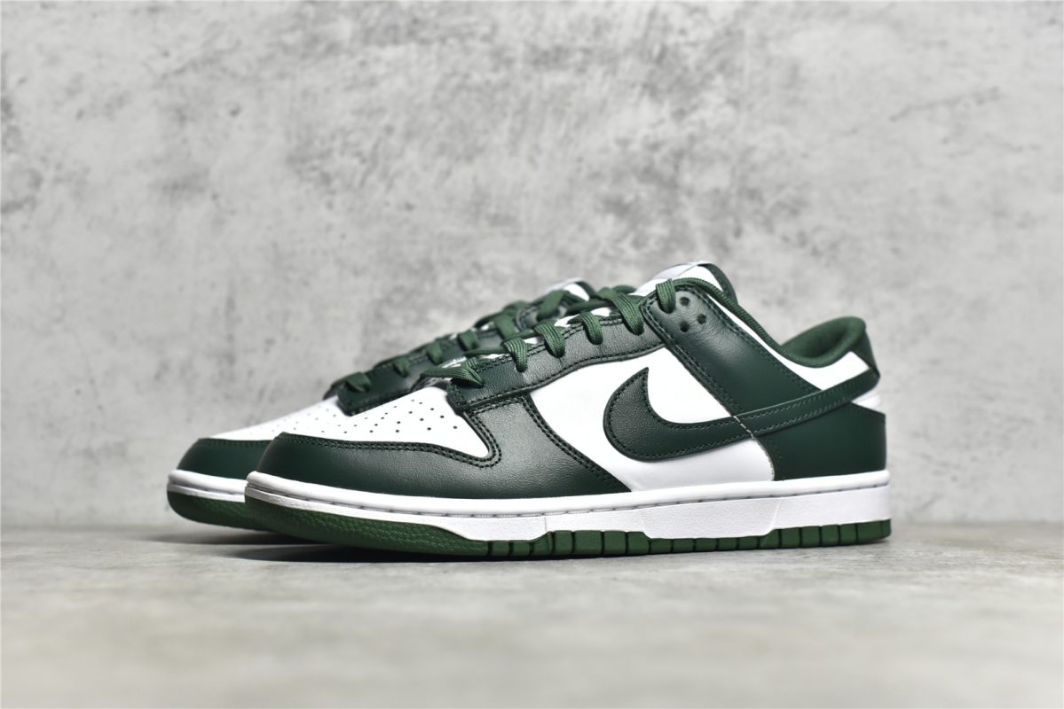 DUNK SB LOW "Varsity Green" Reps - Image 3