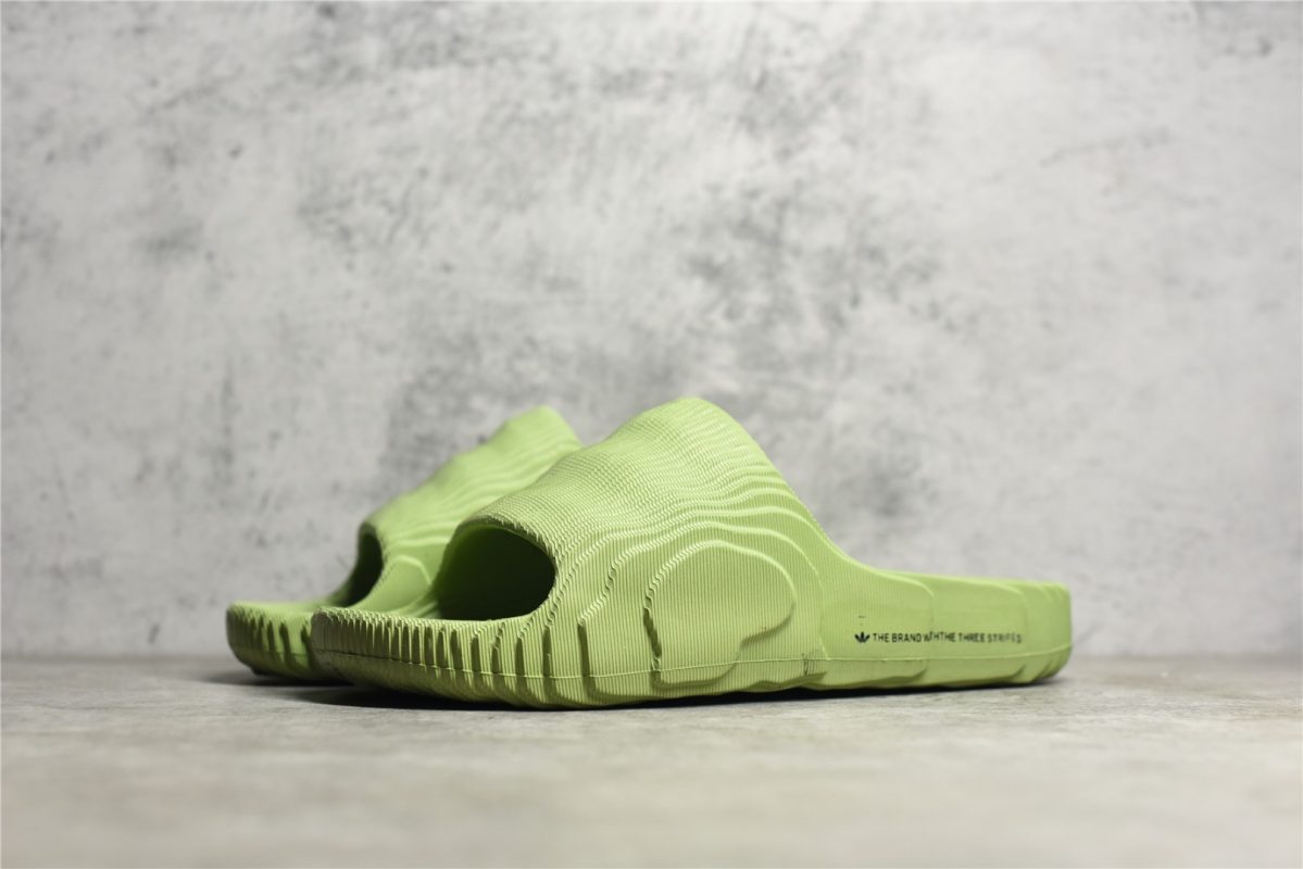 UA originals adilette Green - Image 3