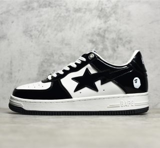 bape sta reps in black white color