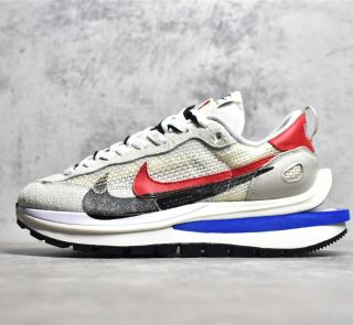 Sacai × Nike VaporWaffle "Royal Fuchsia" Reps