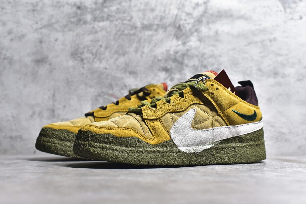 Cpfm Grinch Dunks Replicas - Image 3