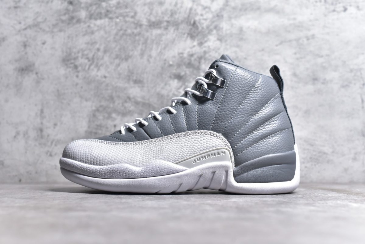 Air Jordan 12 Retro 'stealth' Reps