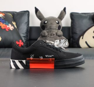 Inside view of Off White Low Vulcanized Black White Reps