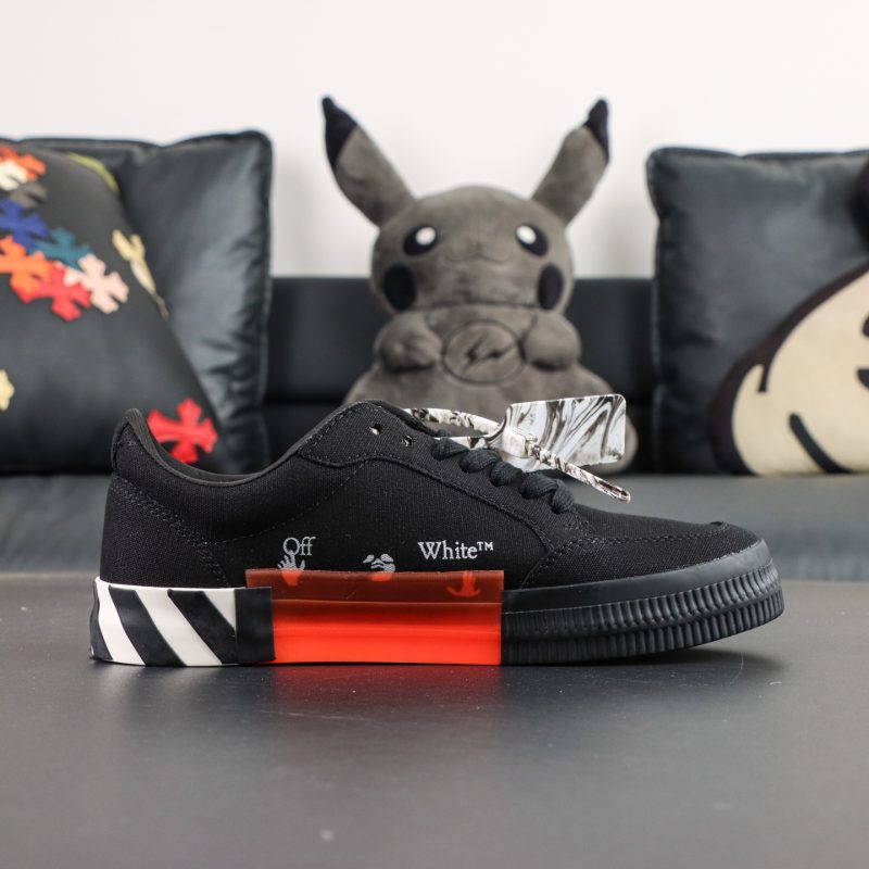 Inside view of Off White Low Vulcanized Black White Reps