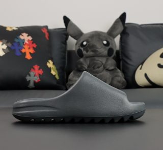 Yeezy Slide Granite Reps - Image 3