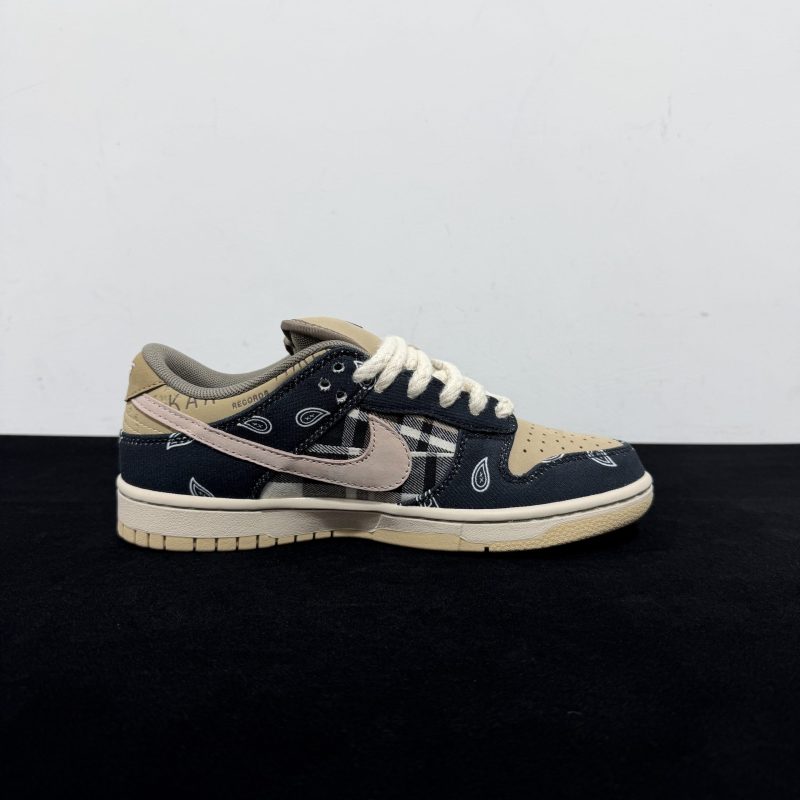 Inside view of Travis Scott Dunk Jackboys Reps with plaid and bandana patterns