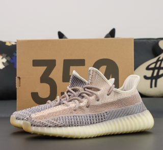 Yeezy 350 Ash Pearl reps with branded box and woven Primeknit upper