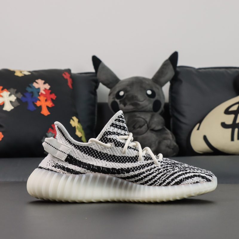 Inside view of Yeezy 350 Zebra reps with Primeknit texture