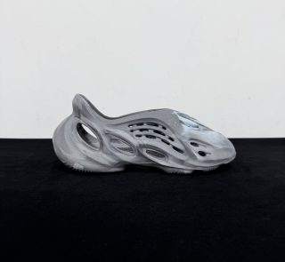 Inside view of Yeezy Foam Runner Granite Reps showing sculpted design
