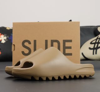 Yeezy Slide Core reps with earth-tone foam and original box