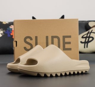 Yeezy Slide Pure reps with beige EVA foam and original box