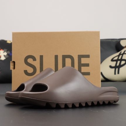 Yeezy Slide Soot reps with box in deep brown EVA finish